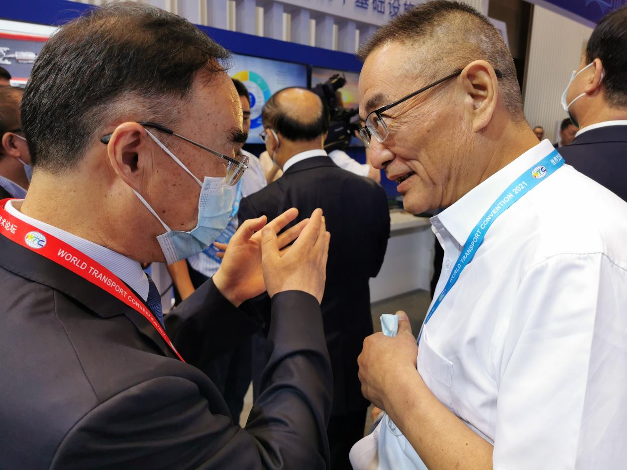 腾博官网科技董事长